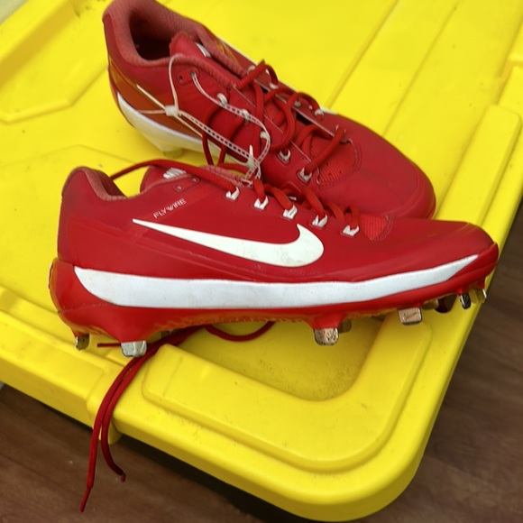 Nike fly wire max air metal cleats - Picture 2 of 2